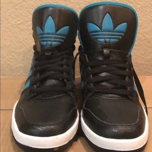 Adidas men’s hitop shelltoes size 11
